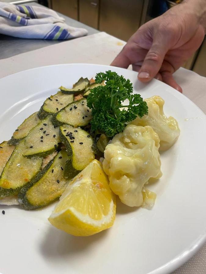 Hotel Ristorante Da Franco เซเฟลด์ ภายนอก รูปภาพ