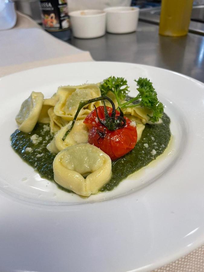 Hotel Ristorante Da Franco เซเฟลด์ ภายนอก รูปภาพ